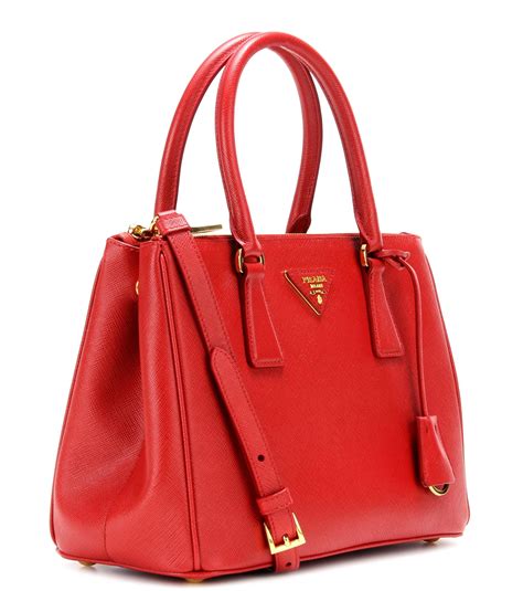 the Prada galleria bag